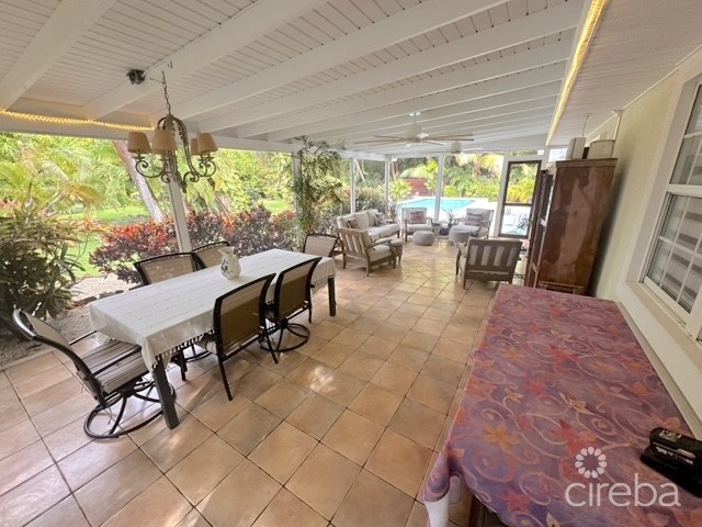 Rare Double-lot Oasis Bungalow  With Pool In Snug Harbour - Image 12