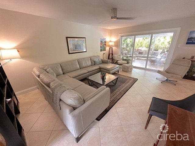 Rare Double-lot Oasis Bungalow  With Pool In Snug Harbour - Image 4