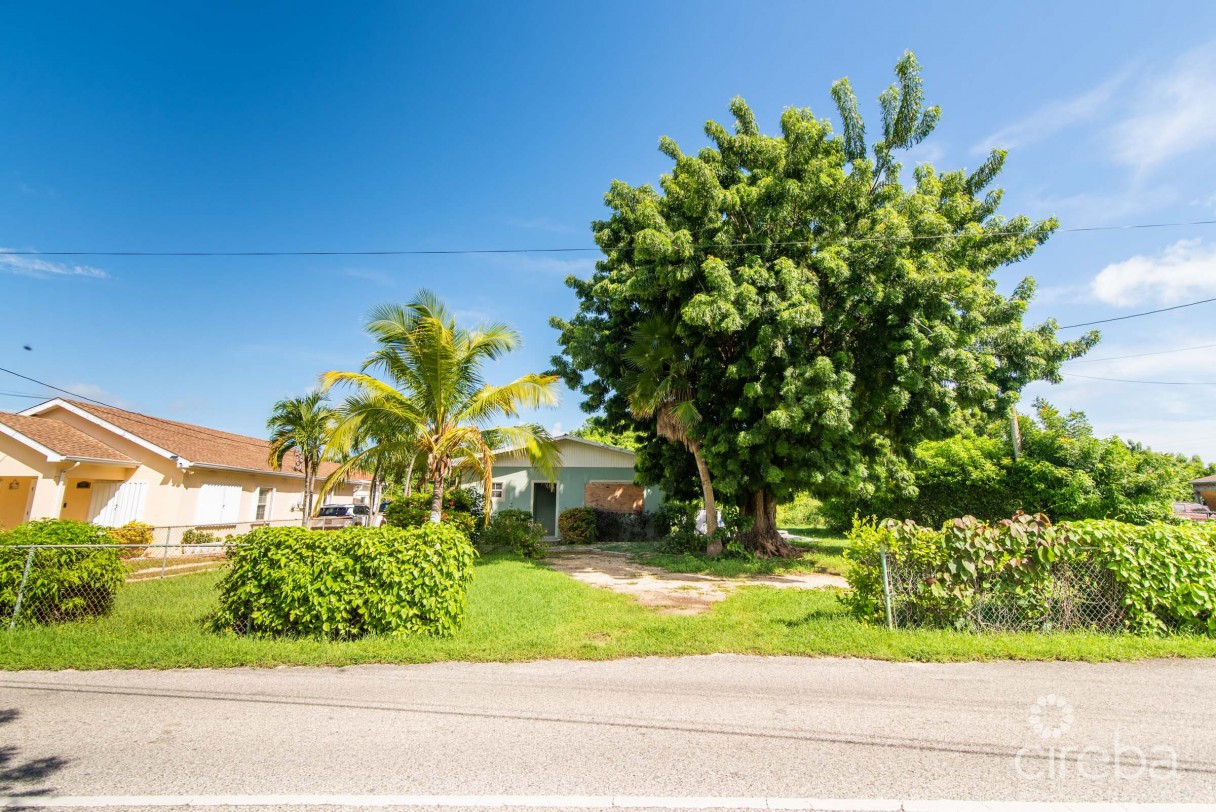 Prime West Bay Development Opportunity | 0.84 Acres - Image 5