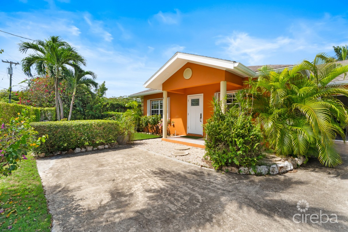 Beach Bay Duplex - X2 Homes. Both 2 Bed, 2 Bath With Double Garages - Image 2