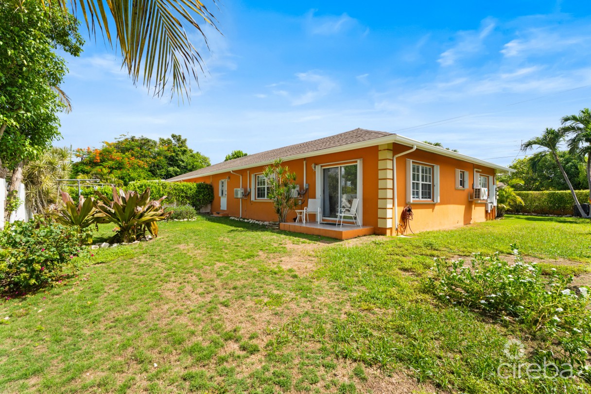 Beach Bay Duplex - X2 Homes. Both 2 Bed, 2 Bath With Double Garages - Image 9