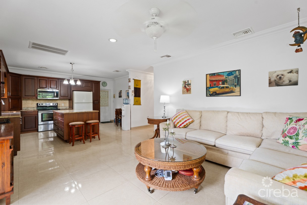 Beach Bay Duplex - X2 Homes. Both 2 Bed, 2 Bath With Double Garages - Image 12