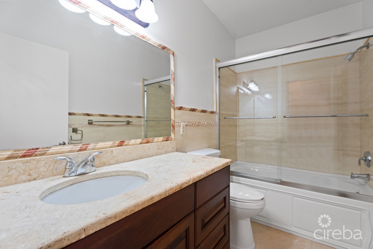 Beach Bay Duplex - X2 Homes. Both 2 Bed, 2 Bath With Double Garages - Image 17