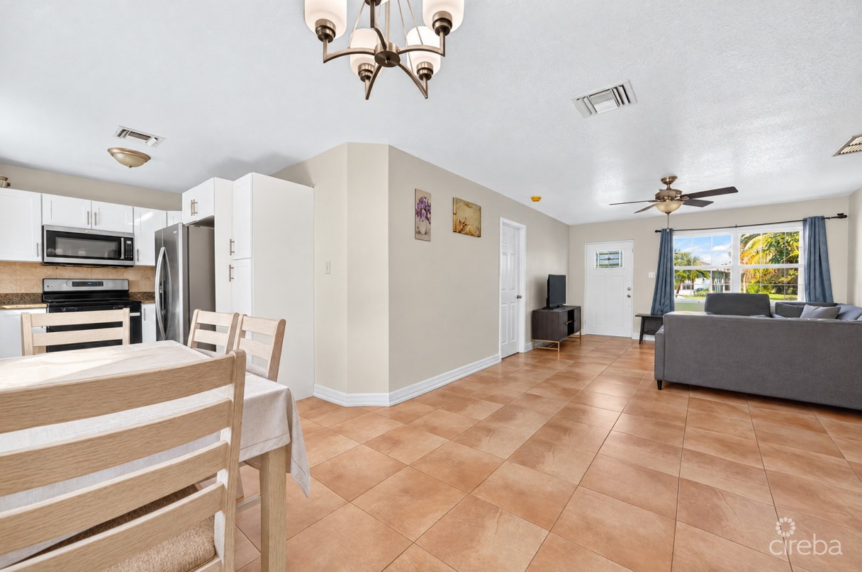 3 Bedroom Home On Duplex Lot W/approved Plans For  Additional 4-bedroom Home - Image 1