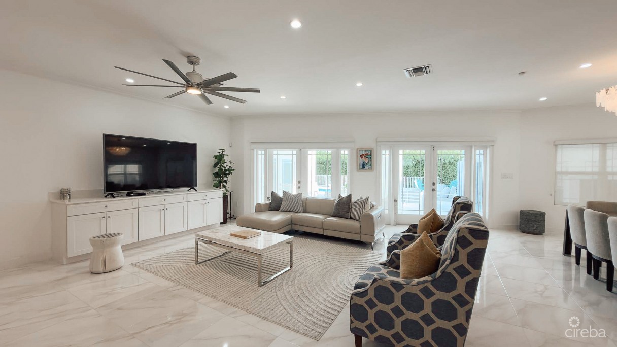 Shorecrest Circle 4 Bedroom Family Home - Image 4