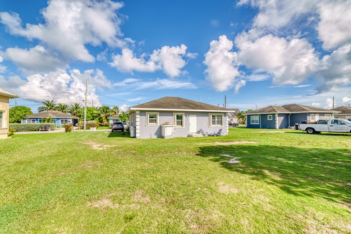 3 Bedroom Home On Duplex Lot W/approved Plans For  Additional 4-bedroom Home - Image 11