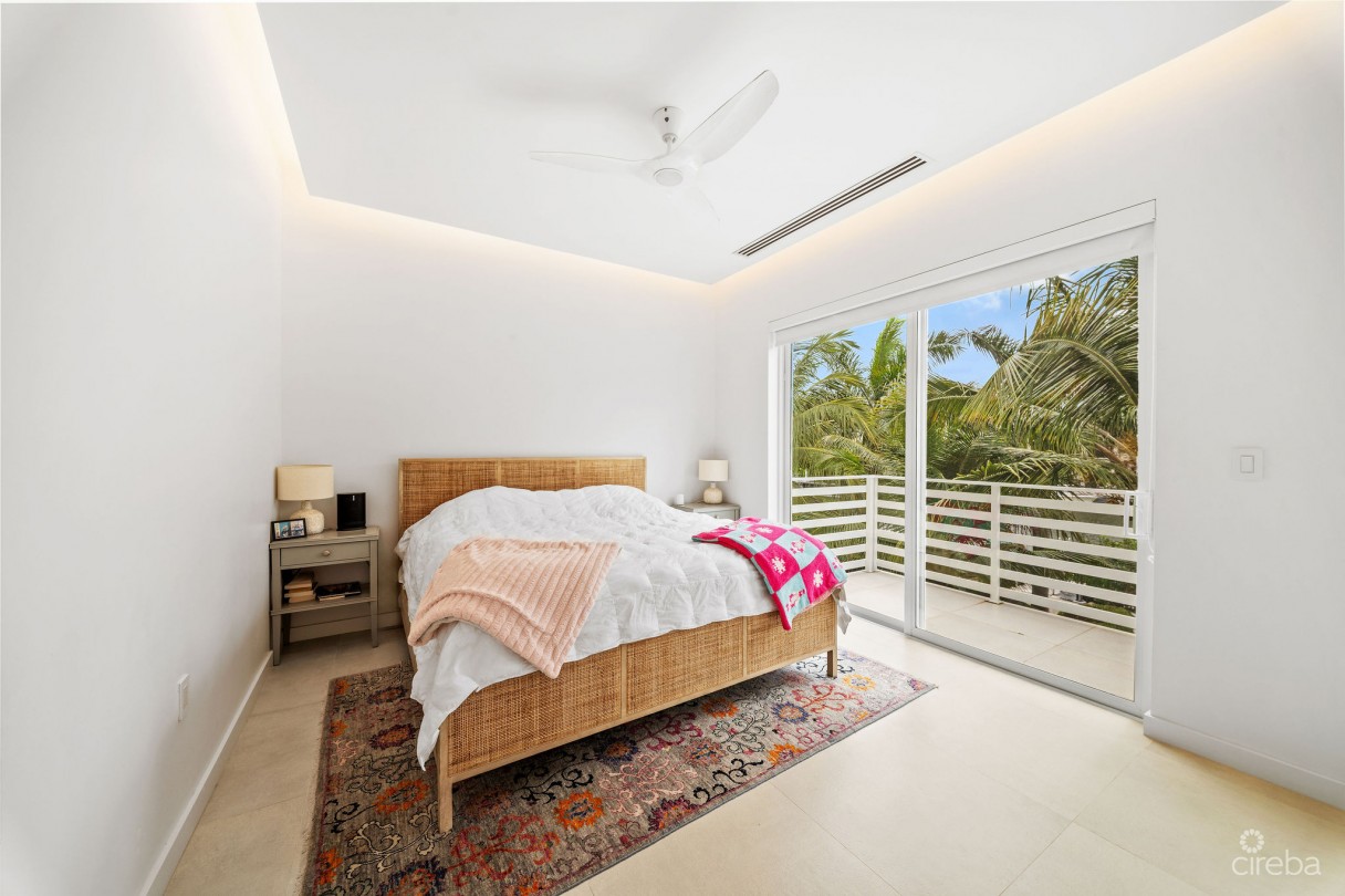 Solara #104 | Luxury Townhouse In Crystal Harbour - Image 3