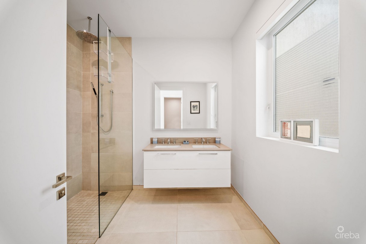 Solara #104 | Luxury Townhouse In Crystal Harbour - Image 4