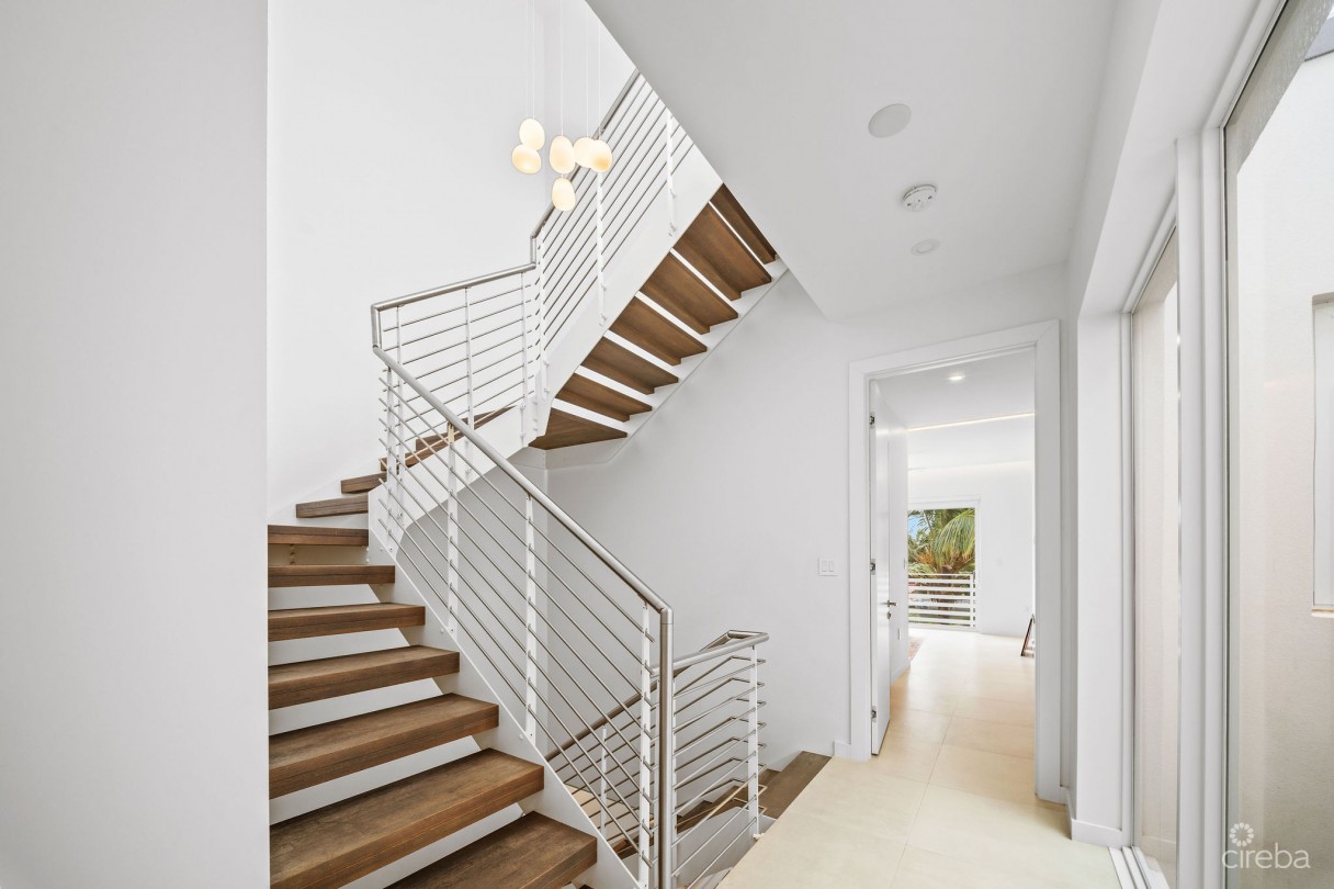 Solara #104 | Luxury Townhouse In Crystal Harbour - Image 5