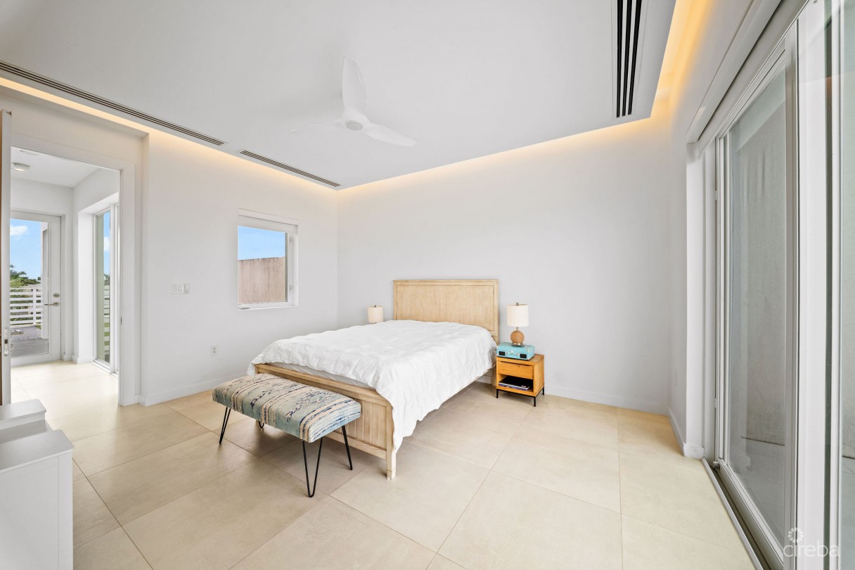 Solara #104 | Luxury Townhouse In Crystal Harbour - Image 7