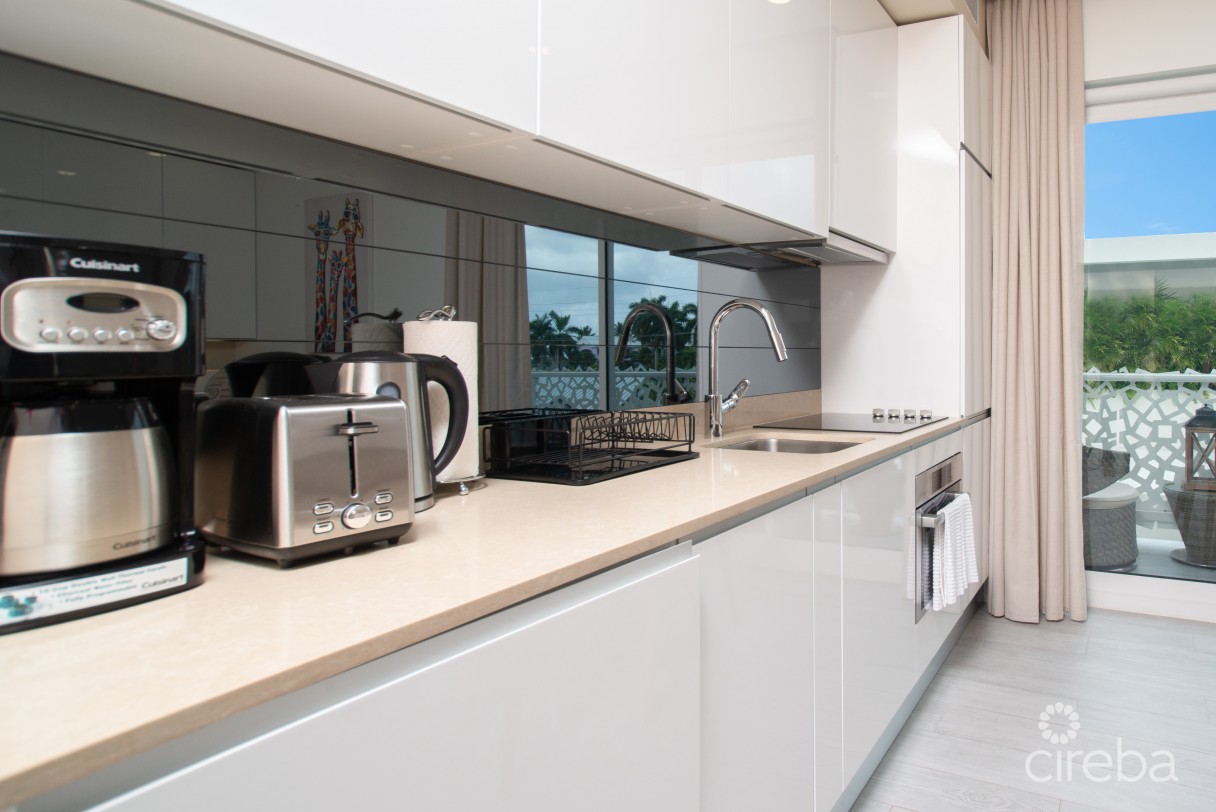 Studio Paradisum At The Grove - Image 1