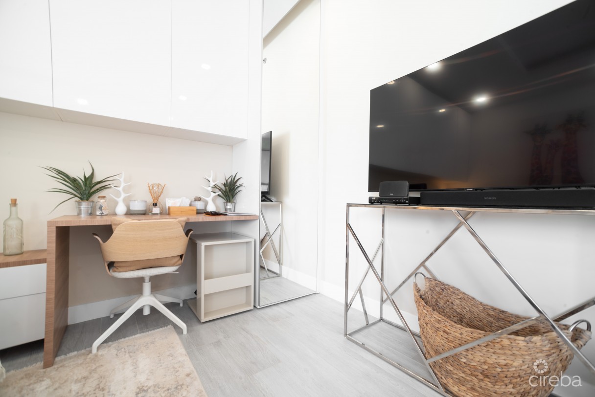 Studio Paradisum At The Grove - Image 3