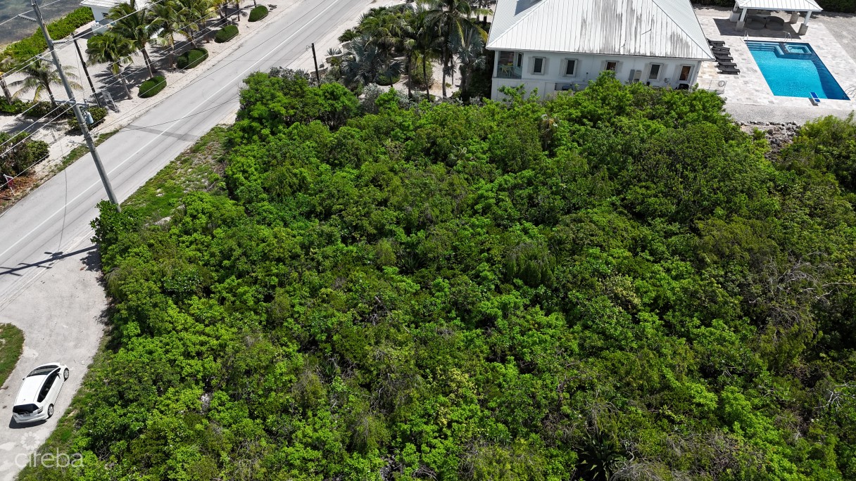 Large Beachfront Lot - Rum Point Drive - Perfect Estate Parcel - Image 12