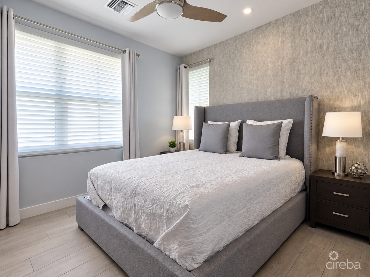 Periwinkle Cottage - Image 12