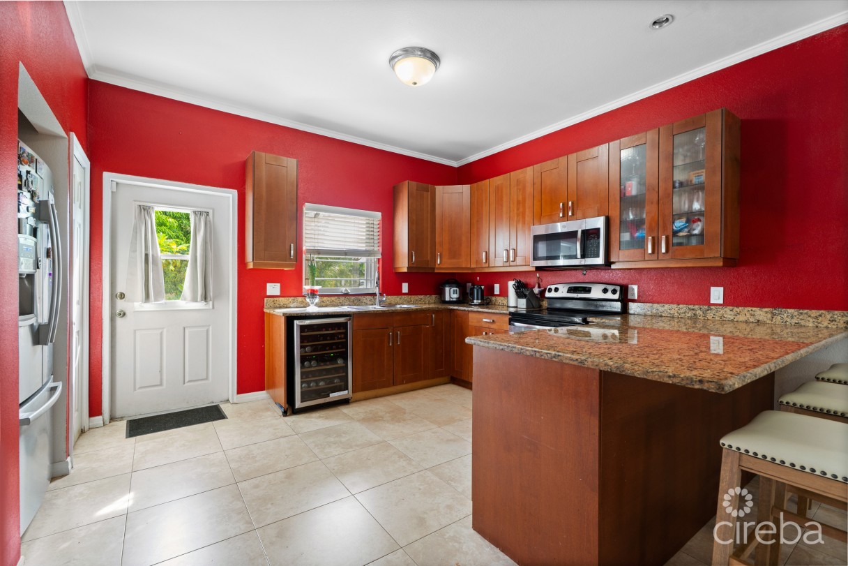 Pineapple Way 19a, Bodden Town Home - Image 8