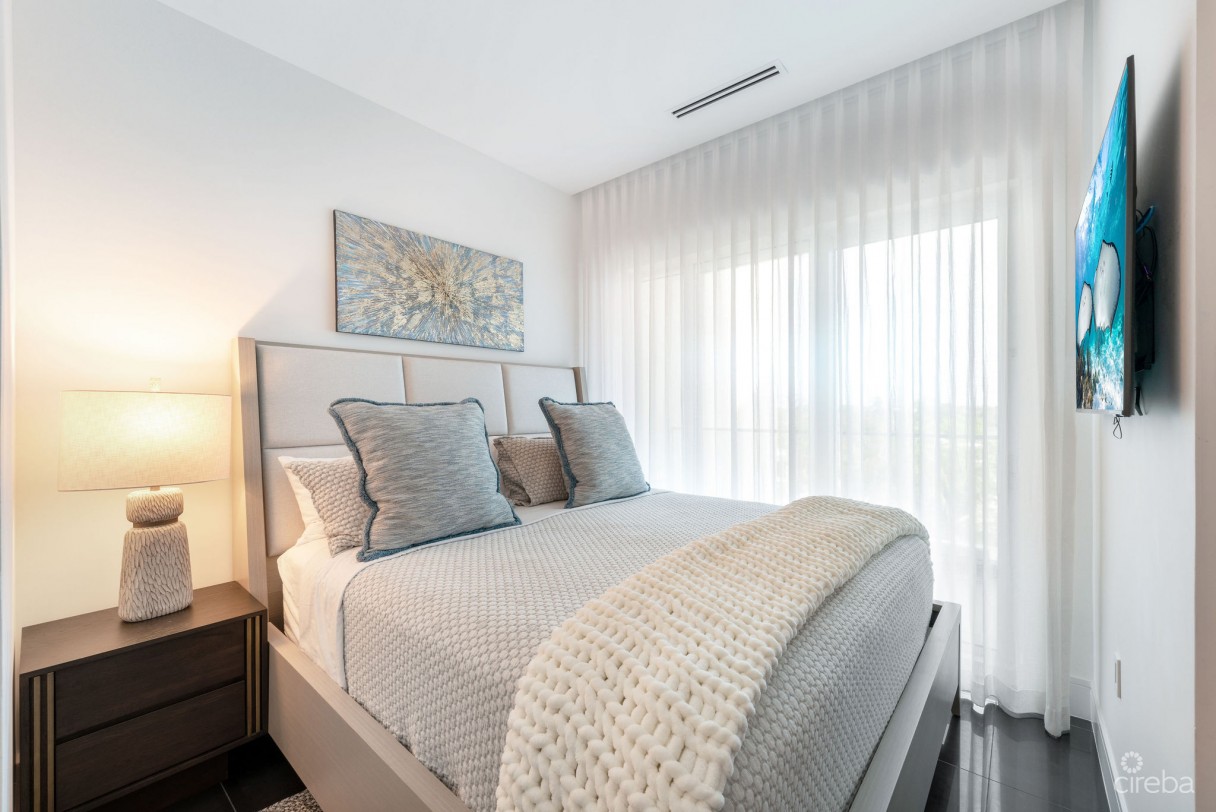 Fin 27, Oceanfront Condo - Image 10