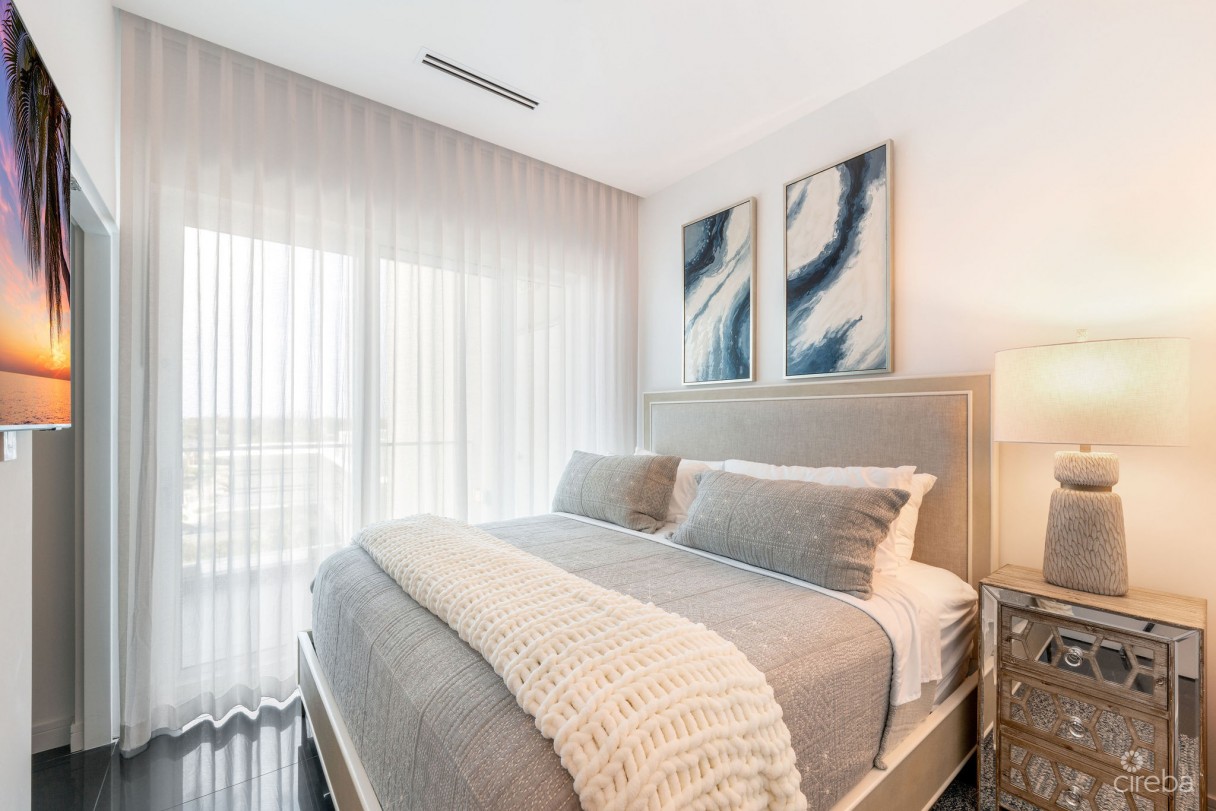 Fin 27, Oceanfront Condo - Image 9