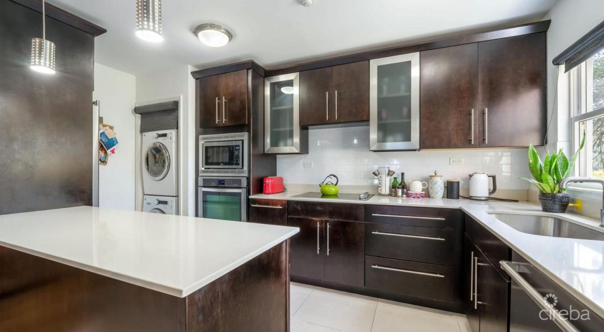 Safe Harbour #2 - Governors Harbour Waterfront Townhouse - Image 3