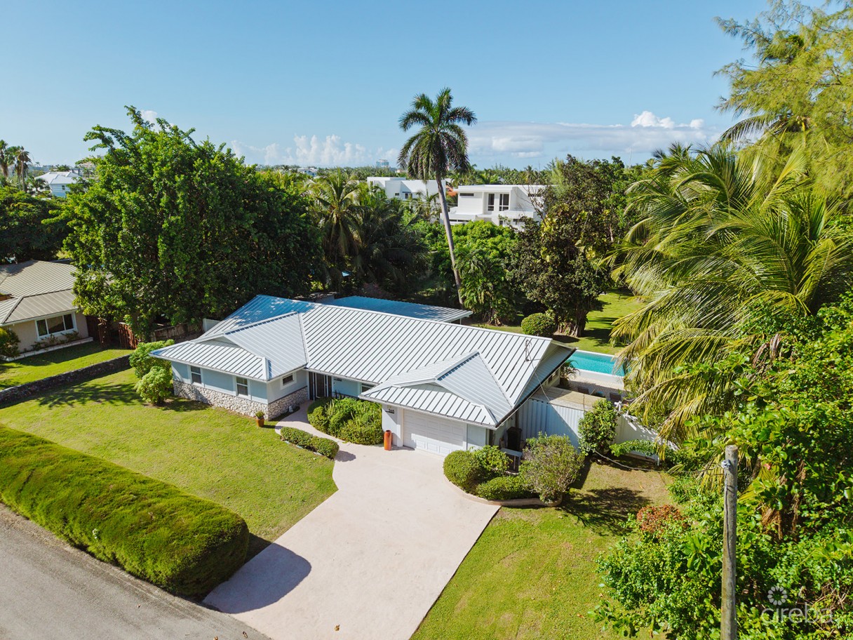Rare Double-lot Oasis Bungalow  With Pool In Snug Harbour - Image 2