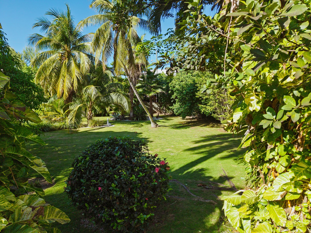 Rare Double-lot Oasis Bungalow  With Pool In Snug Harbour - Image 23