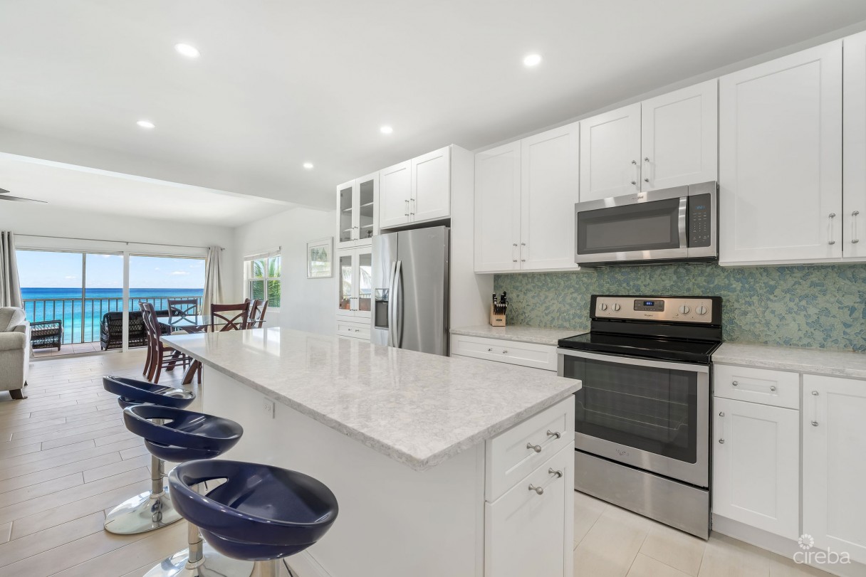 Plantation Village #27 - Fully Renovated Beachfront - Image 2