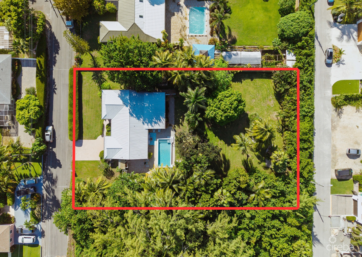 Rare Double-lot Oasis Bungalow  With Pool In Snug Harbour