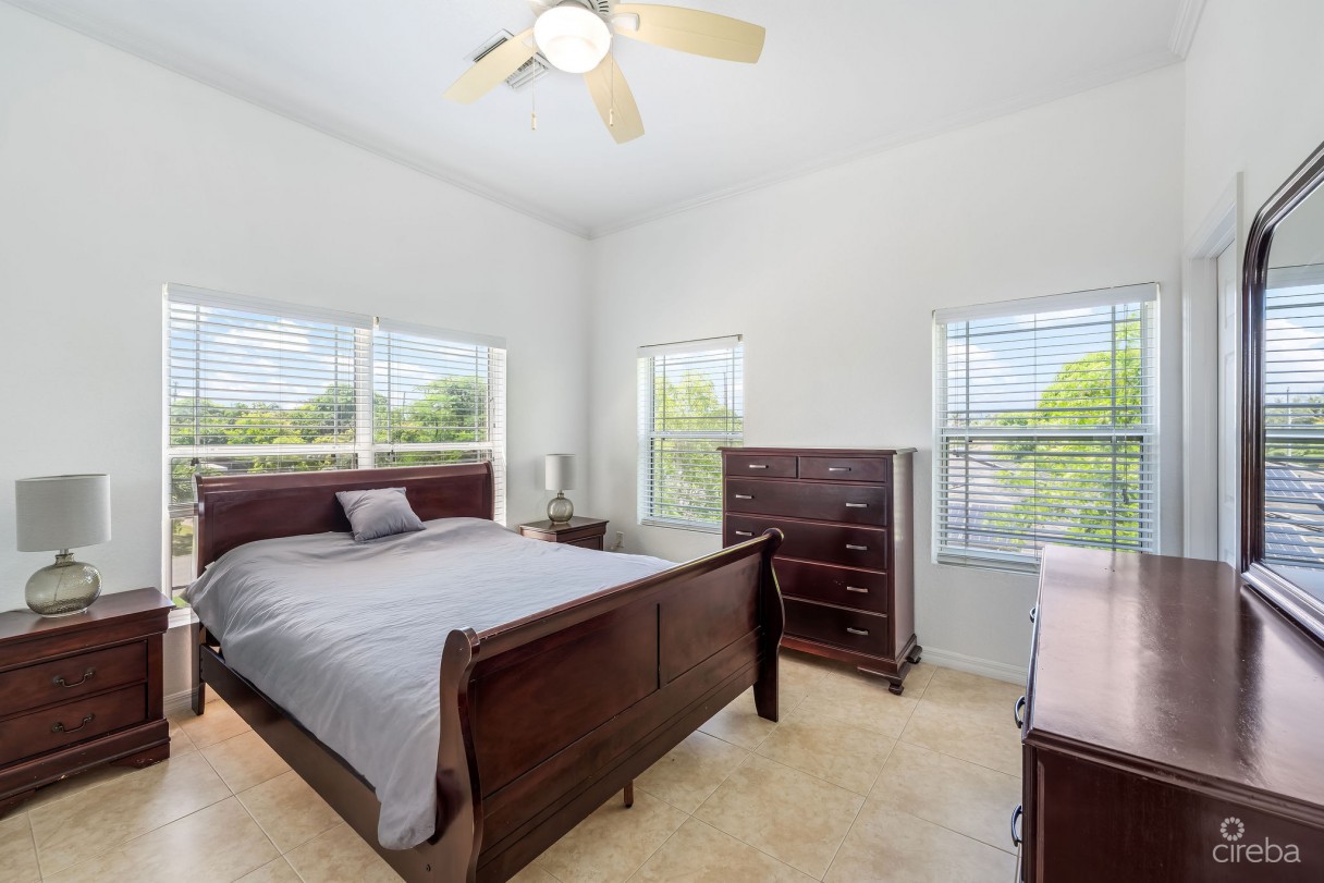 Fairview Manor:  2x 2-bed Units, George Town - Image 6