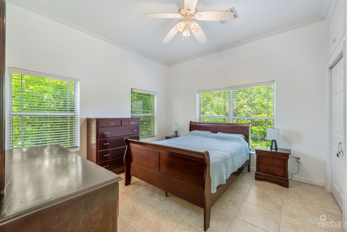 Fairview Manor:  2x 2-bed Units, George Town - Image 8