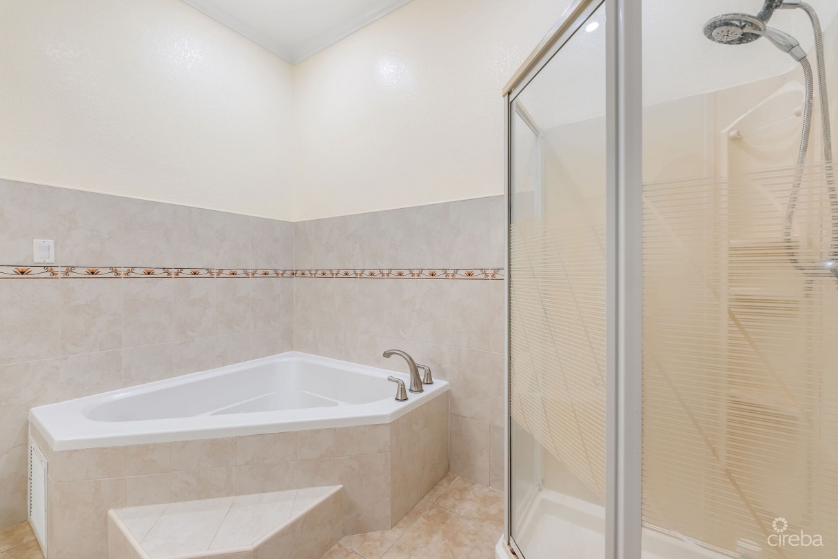 Fairview Manor:  2x 2-bed Units, George Town - Image 16