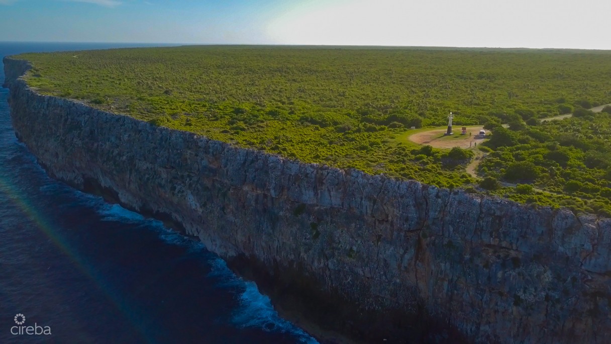Cayman Brac Corner Lot With Ocean View - Image 5