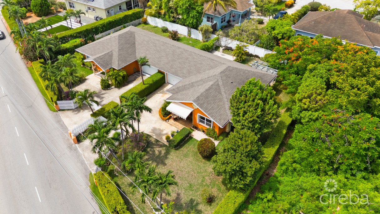 Beach Bay Duplex - X2 Homes. Both 2 Bed, 2 Bath With Double Garages