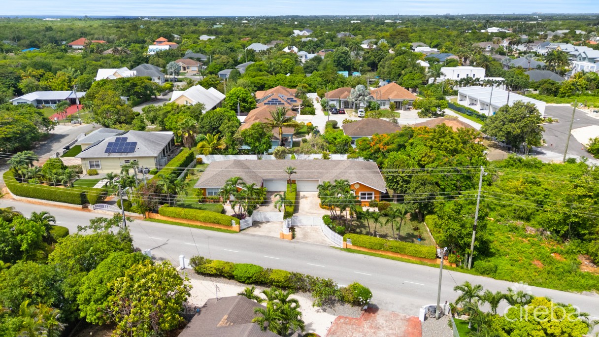 Beach Bay Duplex - X2 Homes. Both 2 Bed, 2 Bath With Double Garages - Image 19