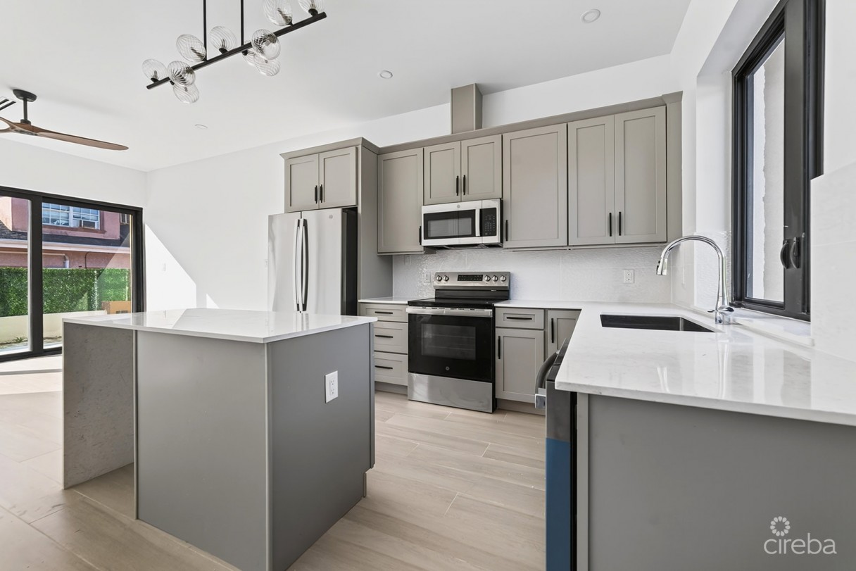 Sorelle - Brand New 1 Bedroom Condo - Image 2