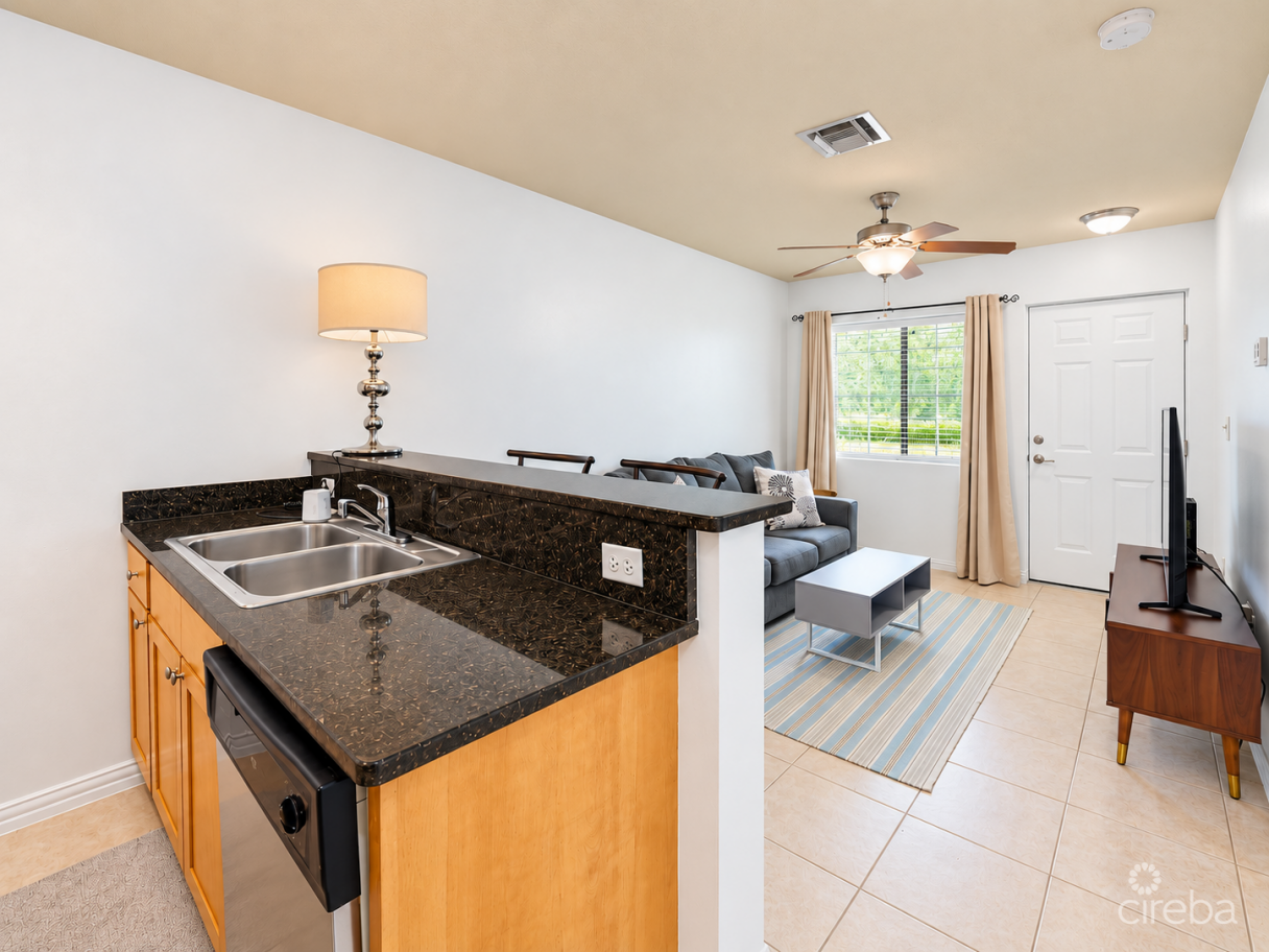 Lakeside Villas E-140 - Image 6
