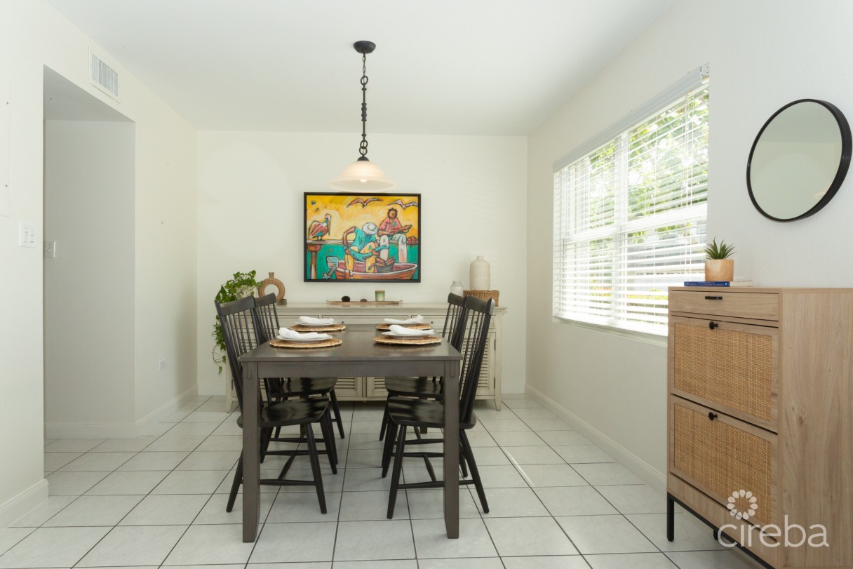 Turnkey 2bed Plus Den End Unit Tropical Haven - Image 6