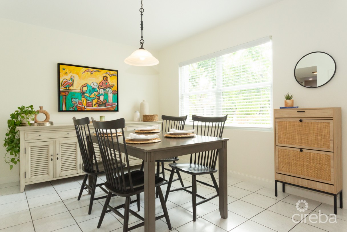 Turnkey 2bed Plus Den End Unit Tropical Haven - Image 7