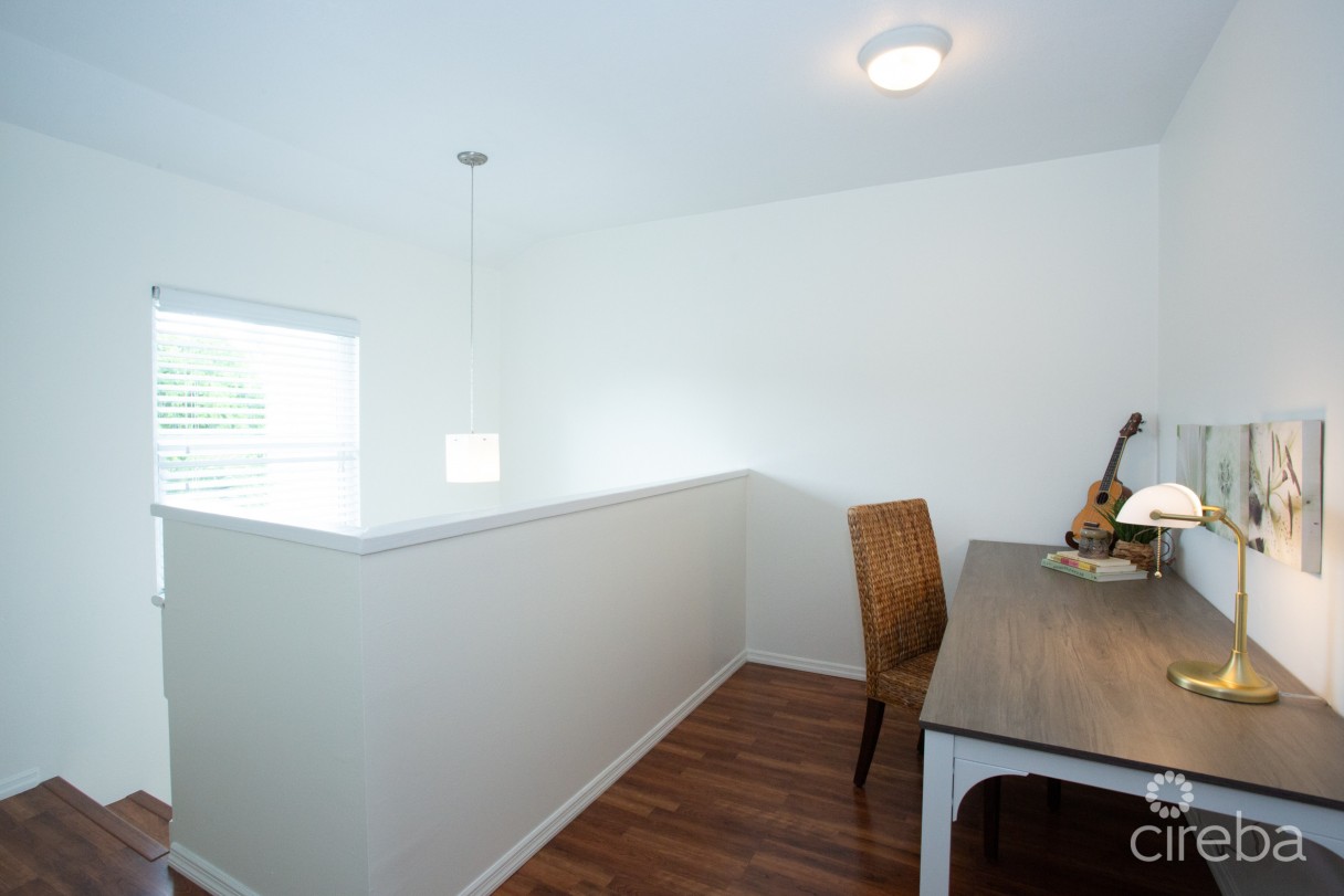 Turnkey 2bed Plus Den End Unit Tropical Haven - Image 11