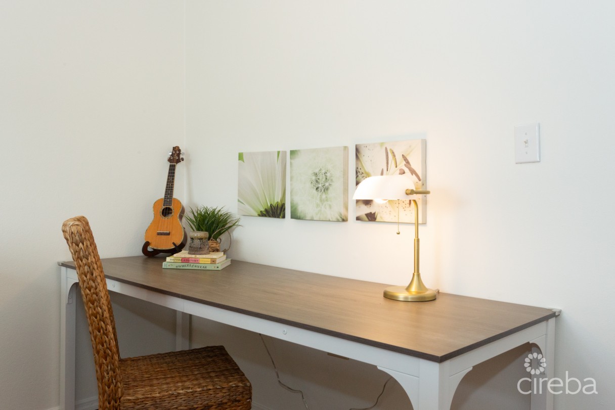 Turnkey 2bed Plus Den End Unit Tropical Haven - Image 12