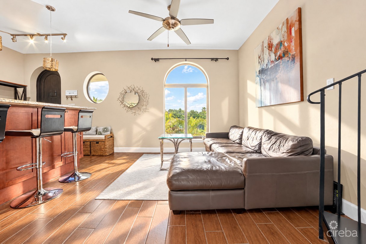 2 Bedroom San Sebastian Townhouse - Image 3