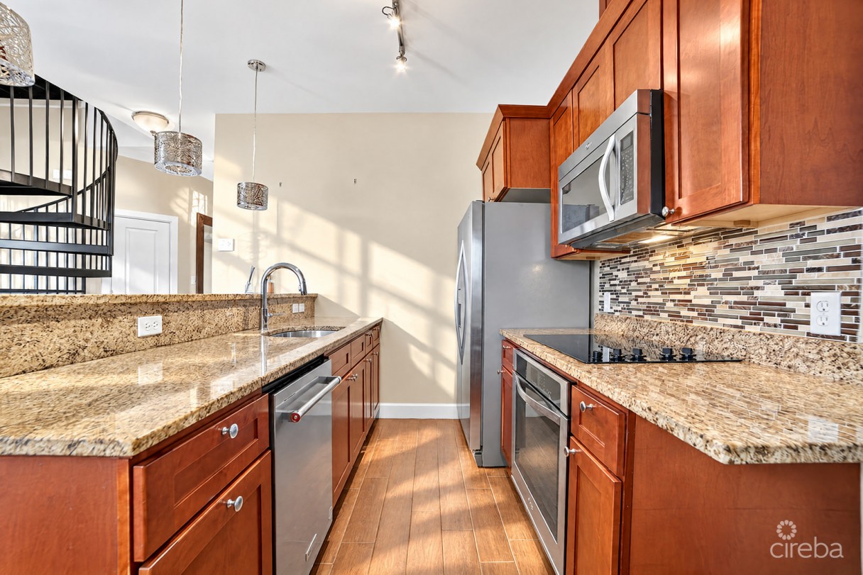 2 Bedroom San Sebastian Townhouse - Image 4
