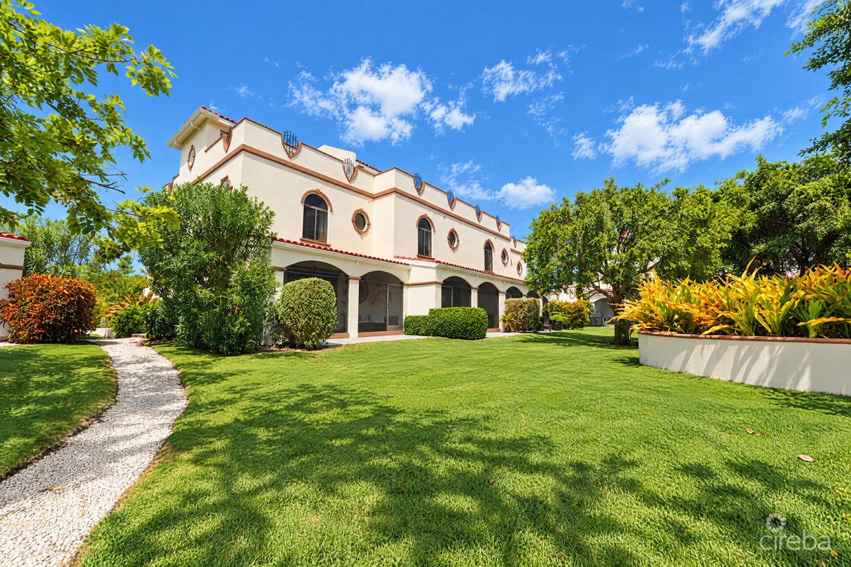 2 Bedroom San Sebastian Townhouse - Image 18