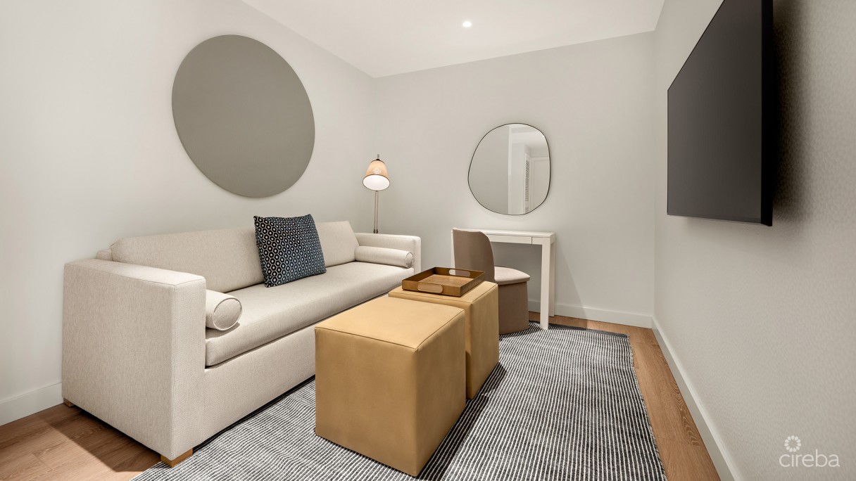 One Gt - One Bedroom With Den Suite & Parking - Image 1