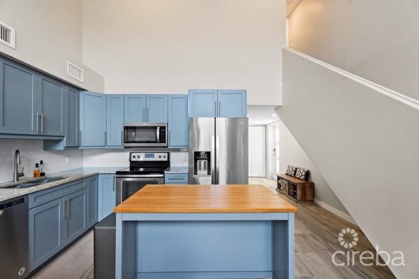Downtown Reach - 2 Bedroom - Image 3