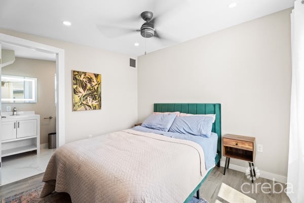 Downtown Reach - 2 Bedroom - Image 5
