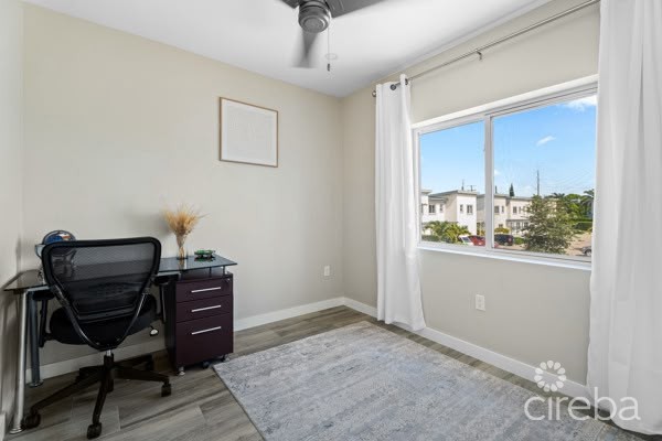 Downtown Reach - 2 Bedroom - Image 8