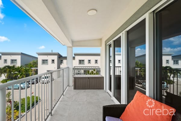 Downtown Reach - 2 Bedroom - Image 6