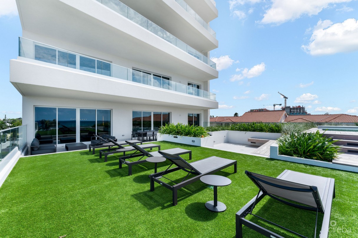 Aqua Residence 2 - Luxury Seven Mile Beach Condo - Image 13