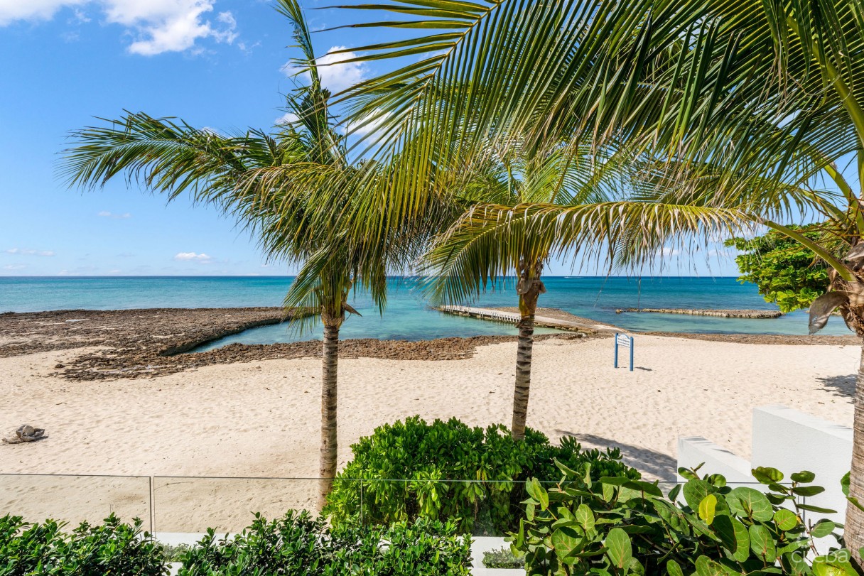 Aqua Residence 2 - Luxury Seven Mile Beach Condo - Image 16
