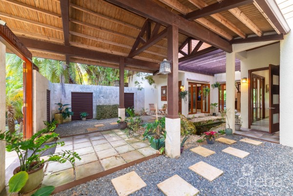 Bespoke Bali-style Jungle Retreat