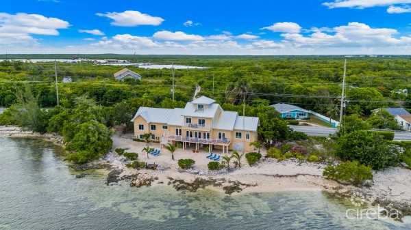 Southern Ayr, Oceanfront Home